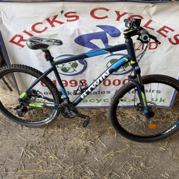 B-Twin Rockrider 520 20” Frame Mountain Bike. £195. Excellent