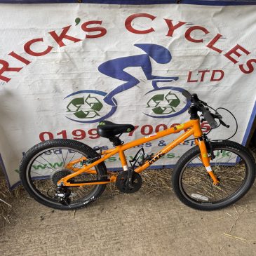 Frog 52 (Small) 20” Wheel Kids Bike. Orange No8! £185. Refurbished! Available other colours.