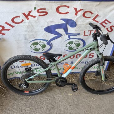 Cube Acid Race 12.5” Frame, 24” Wheel Unisex Kids Mountain Bike. Green No5. £295. Excellent.