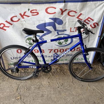 Frog 78 26” Wheel Unisex Hybrid Bike. Electric Blue No4. £275. Refurbished!!