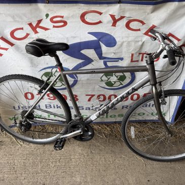 Ridgeback Motion 21.5” Frame hybrid Bike. £95. Nice light weight bike!!