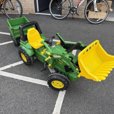 John Deere 7930 Child’s Tractor, Front Loader & Trailer/tipper. £175. Excellent!