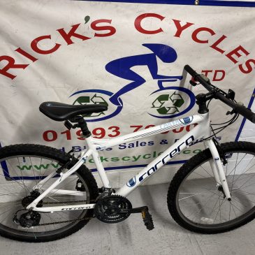 Carrera Parva 18” Frame Limited Edition Hybrid/Urban Bike. £175. Refurbished