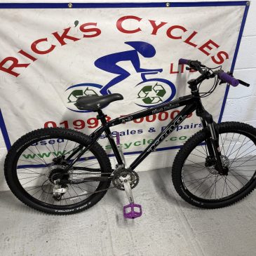 Kona Blast Deluxe 18” Frame Mountain Bike. £375. Major Refurbish!