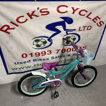 Schwinn Elm 18” Wheel Girls Bike. £60. Excellent!
