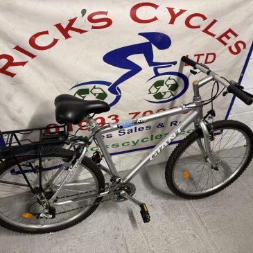 Giant Boulder ALU 20” Frame City Bike. £140!