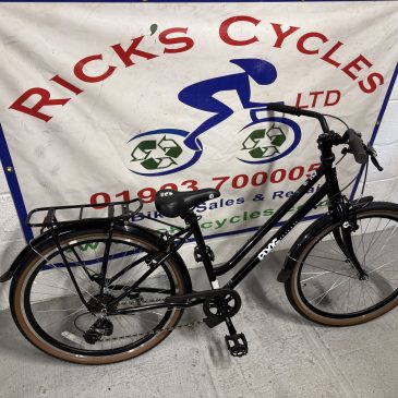Frog 67 City 16” Frame, 26” Wheel Girls/Ladies City Bike. Black No5. £295. Refurbished!