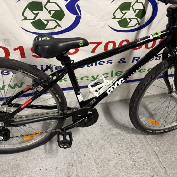Frog 69 14” Frame, 26” Wheel Unisex Bike. Black No4. £245. Refurbished!