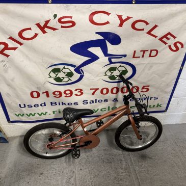 Apollo Glitz 18” Wheel Girls Bike. No4. £60. Serviced