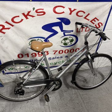 Dawes Colorado 21” Frame Ladies Hybrid Bike. £175!  Refurbished!! Nice Light Alloy frame.