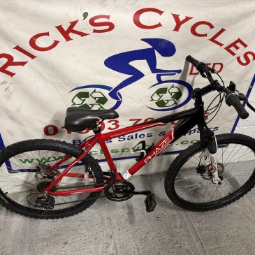 Apollo Phaze 17” Frame Mountain Bike. £125.