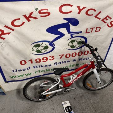 WOOM 4 20” Wheel Kids Bike. Red No7. £340. Serviced. Excellent