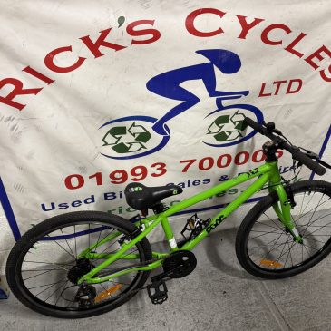 Frog 62 12” Frame, 24” Wheel Unisex Kids Bike. Green No8. £265! Excellent.