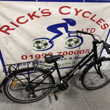 Ideal Xmas Gift! Frog 67 City 16” Frame, 26” Wheel Girls/Ladies City Bike. Black No5. £425. Brand New!